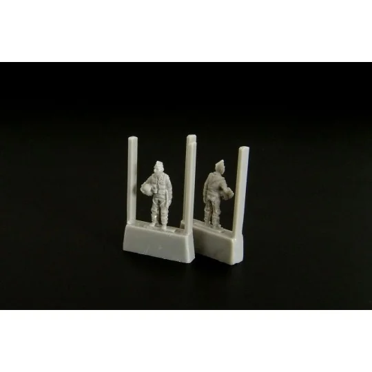 U S modern pilot (2 pcs ), 1/144 - Brengun BRL144082
