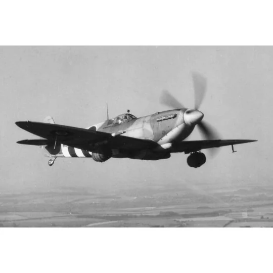 Beer Spitfire Mk IX, 1/144 - Brengun BRL144085