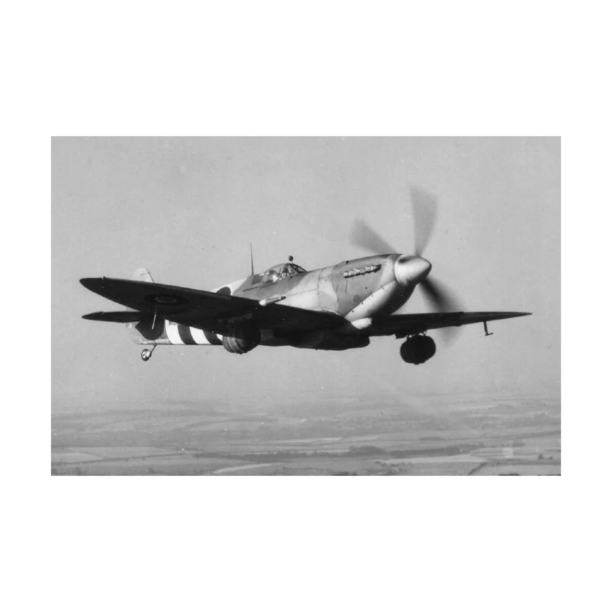 Beer Spitfire Mk IX, 1/144 - Brengun BRL144085