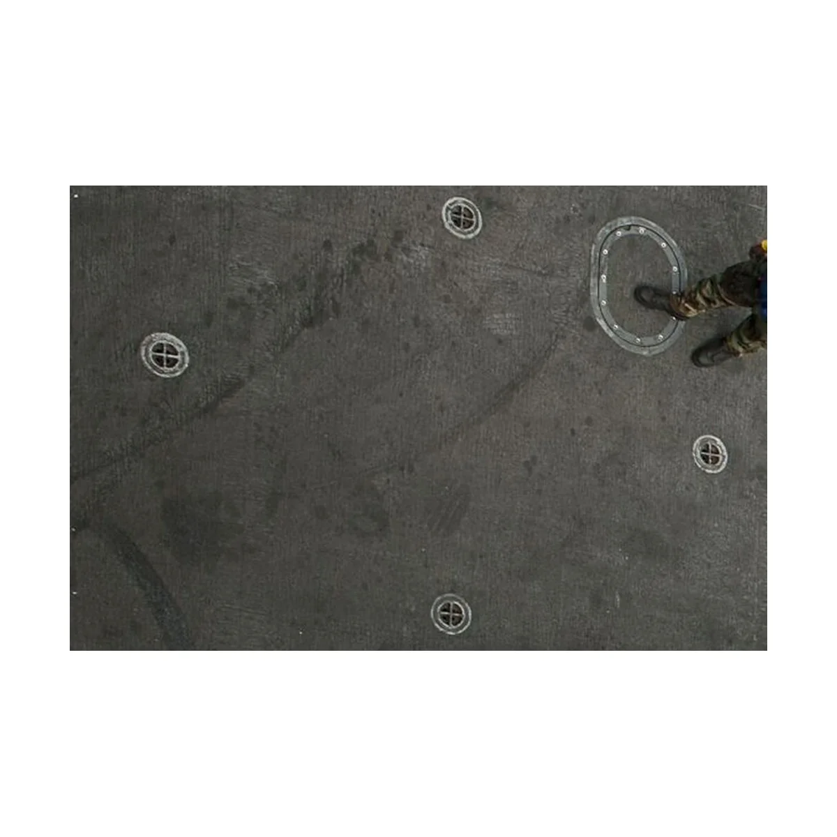 Tie down points (cross type) US aircraft carrier - Brengun BRL144119