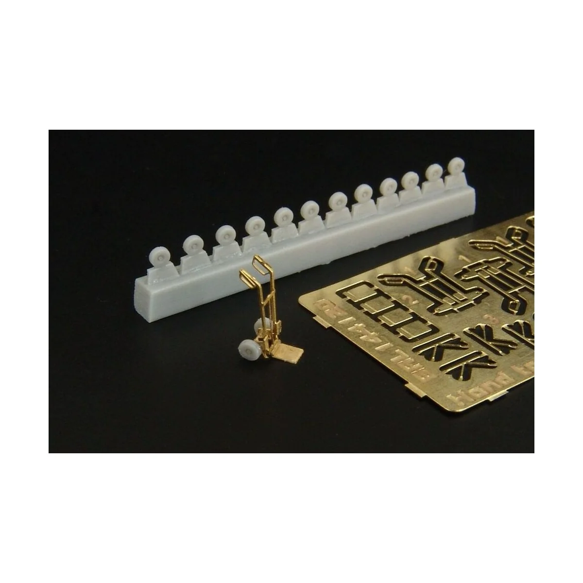 Hand truck (4pcs) - Brengun BRL144120