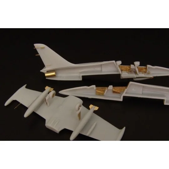 L-39 Albatros (Attack- MarkI kit), 1/144 - Brengun BRL144130