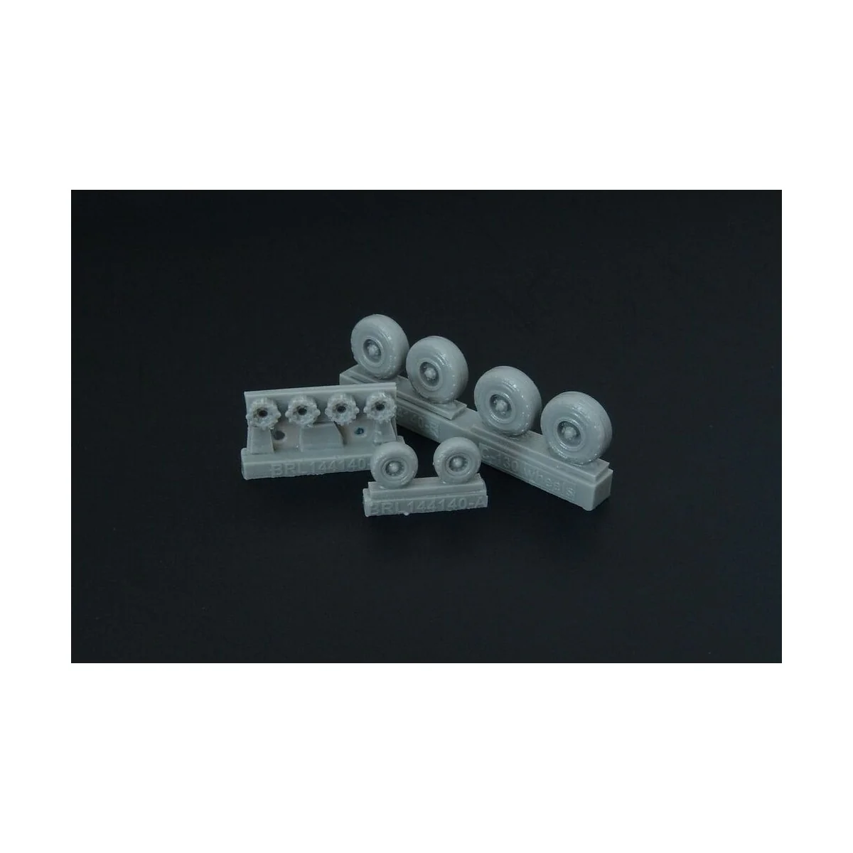 C-130 Hercules wheels, 1/144 - Brengun BRL144140