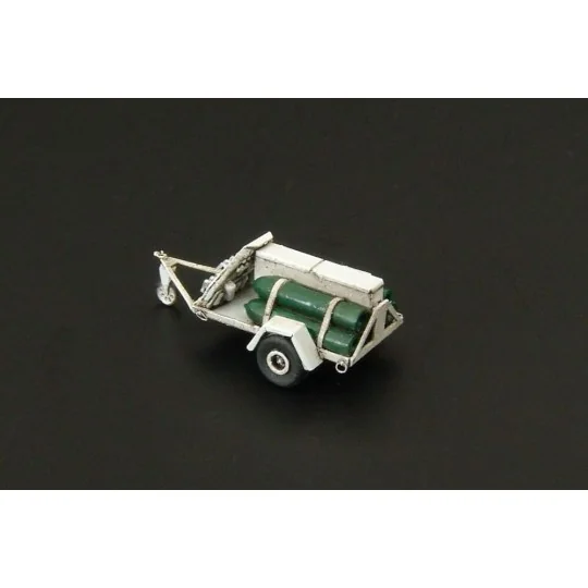 U S NAVY Oxygen cart (2pcs), 1/144 - Brengun BRS144008 U S NAVY Oxygen cart (2pcs), 1/144 - Brengun BRS144008