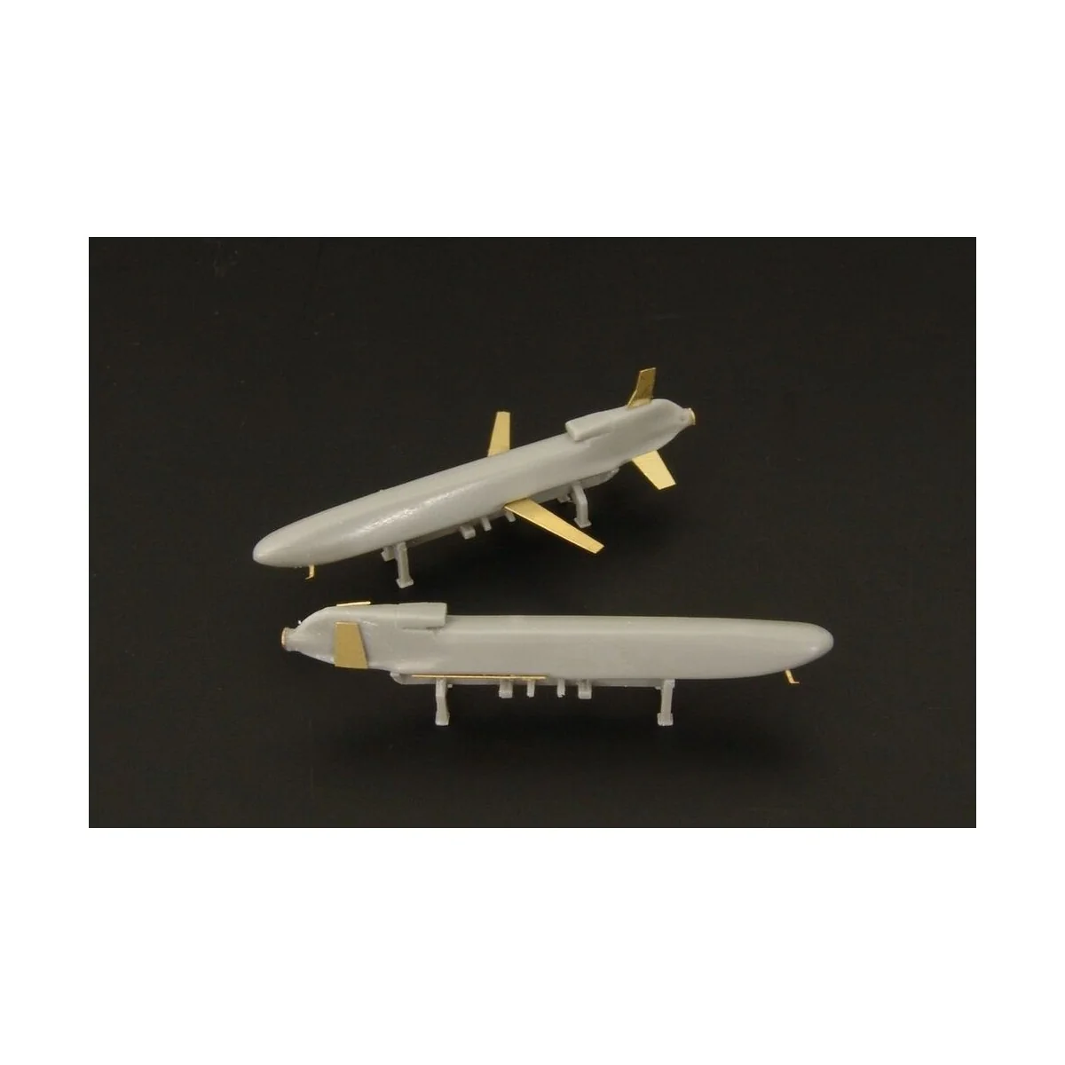 AGM-86 ALCM (two pieces), 1/144 - Brengun BRS144013 AGM-86 ALCM (two pieces), 1/144 - Brengun BRS144013