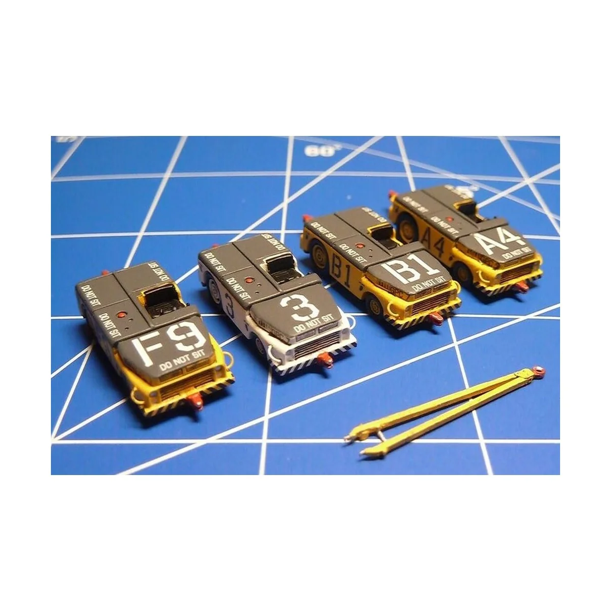 MD-3 USN Tow tractor, 1/144 - Brengun BRS144025