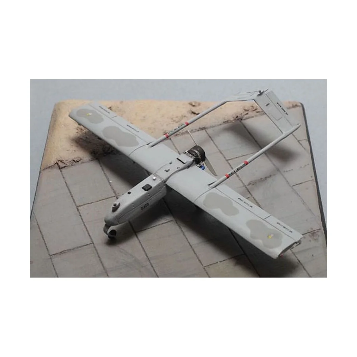 RQ-7B Shadow UAV, 1/72 - Brengun BRS72011