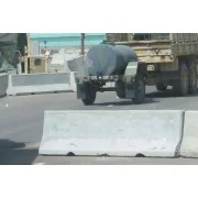 Modern concrete road barriers - Brengun BRL72006