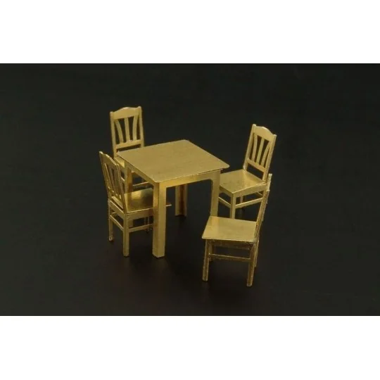 Table and chairs, 1/72 - Brengun BRL72013