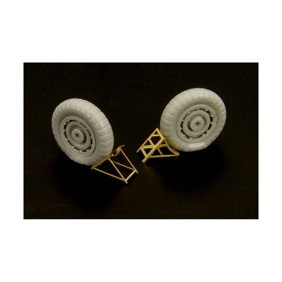 Luftwaffe wheel chocks (two types), 1/72 - Brengun BRL72024 Luftwaffe wheel chocks (two types), 1/72 - Brengun BRL72024