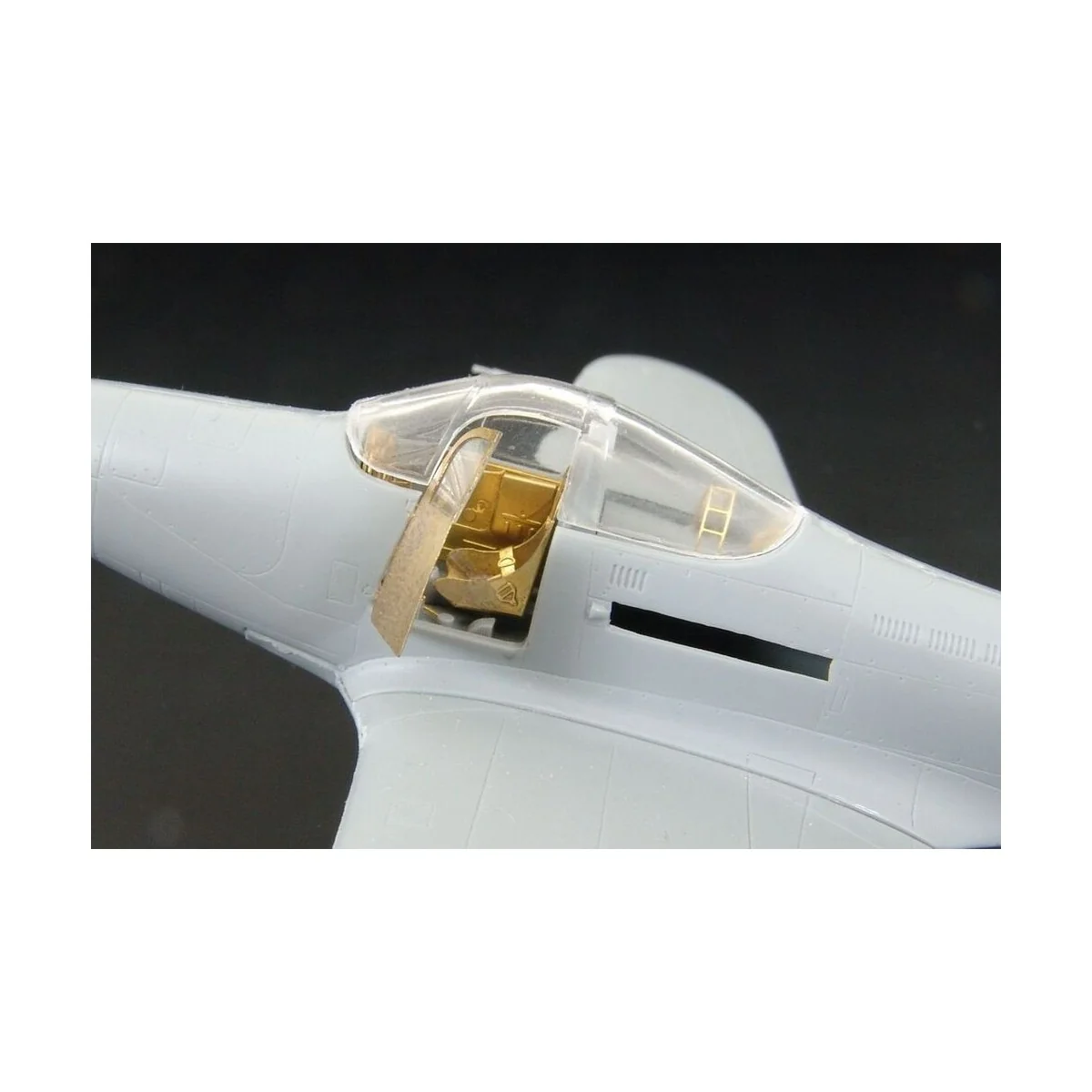 XFL - 1 Airabonita (RS models) - Brengun BRL72032