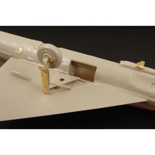 Mig 21 SM-SMT (RV RVMP72030), 1/72 - Brengun BRL72055