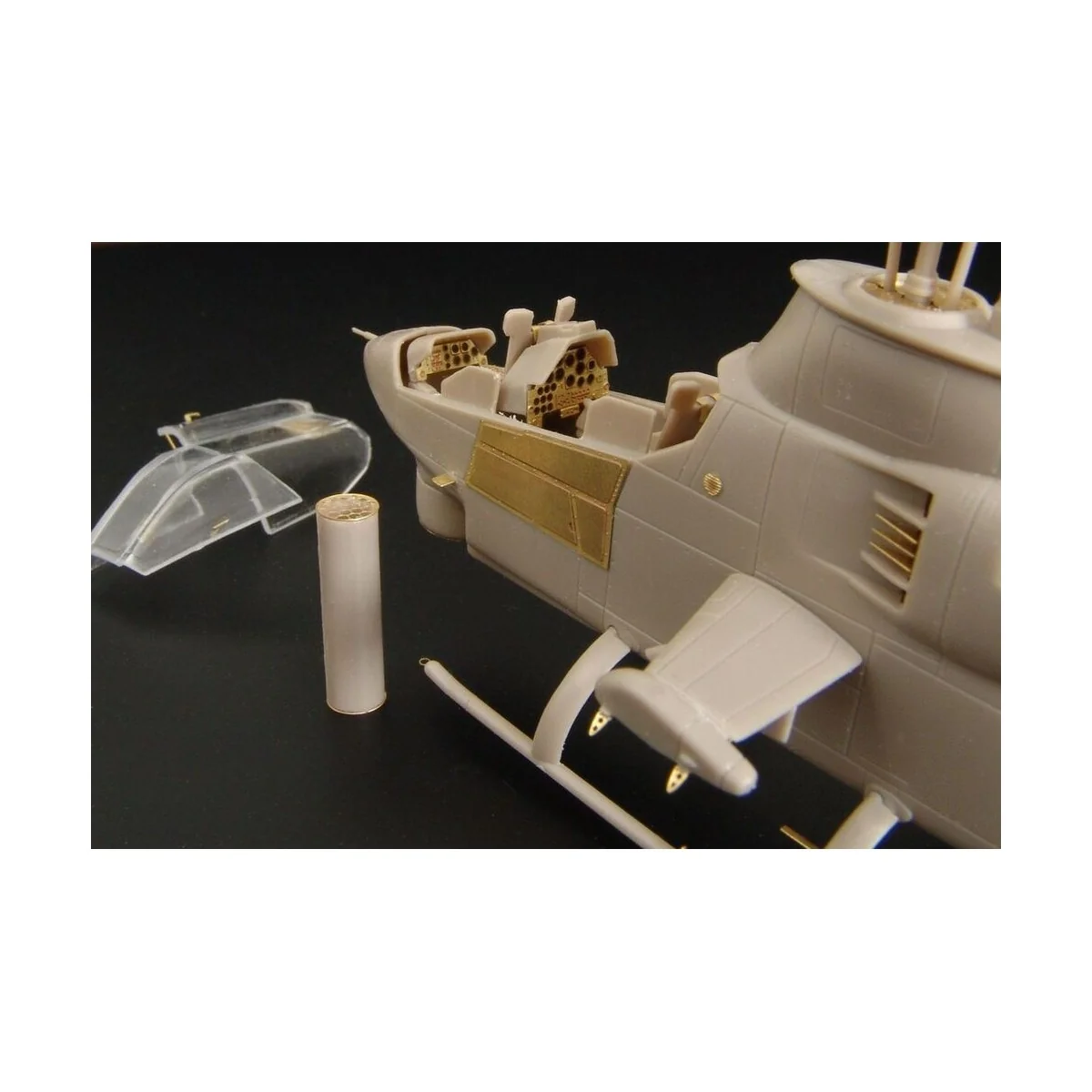 Bell AH-1G Cobra (Az model), 1/72 - Brengun BRL72066 Bell AH-1G Cobra (Az model), 1/72 - Brengun BRL72066