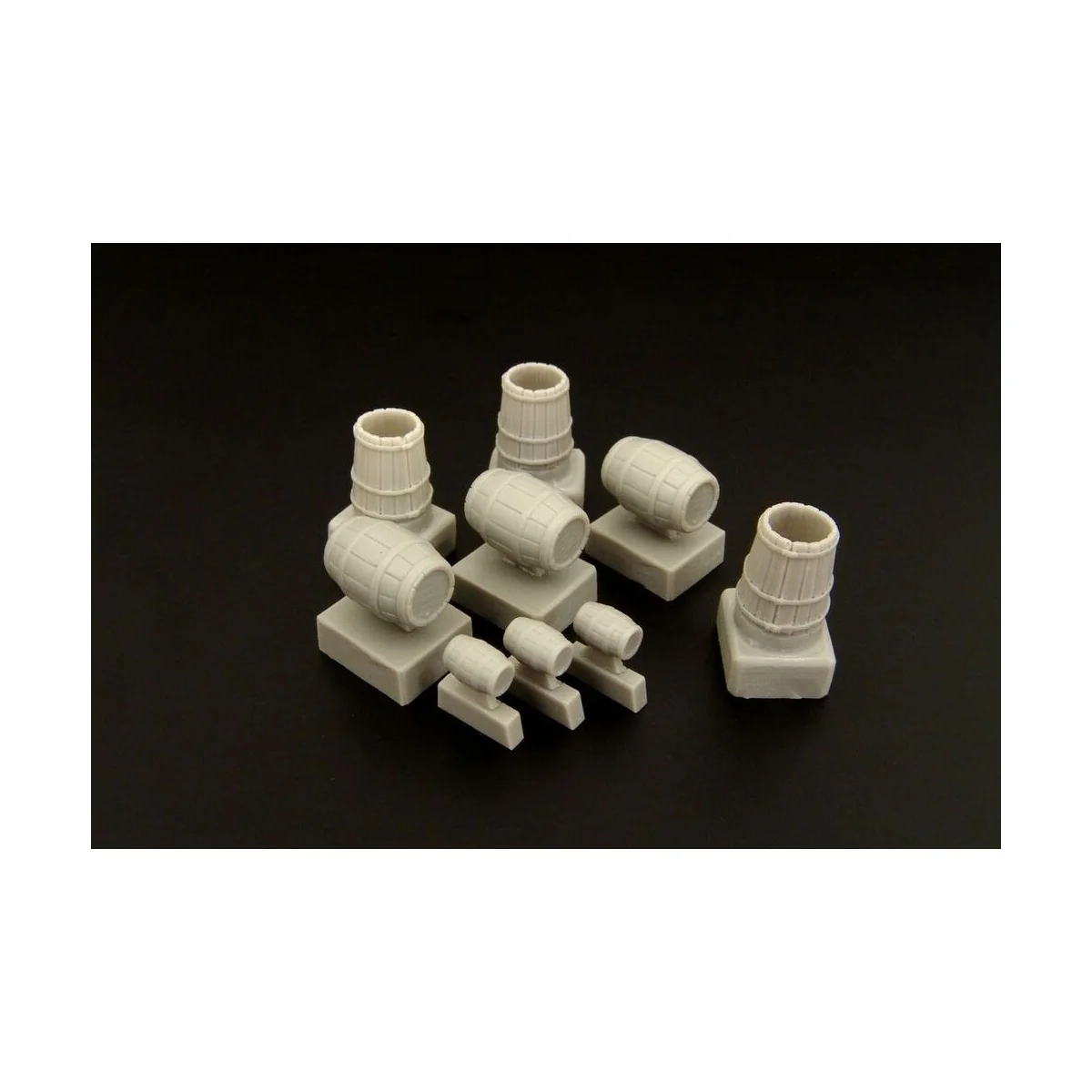 Wooden barrels and buckets, 1/72 - Brengun BRL72082