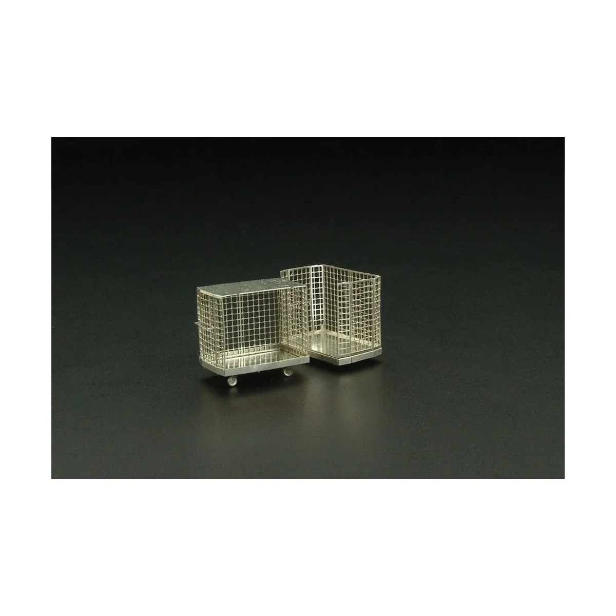 Baggage carts, 1/72 - Brengun BRL72085