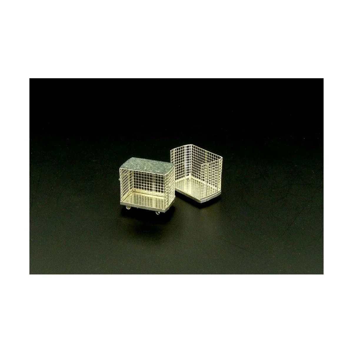 Baggage carts, 1/72 - Brengun BRL72085