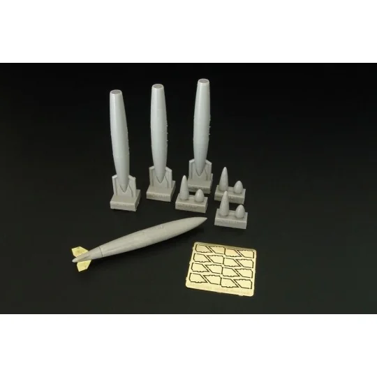 US 300gal Fuel tanks, 1/72 - Brengun BRL72161