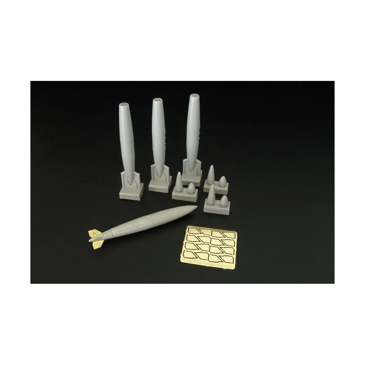 US 300gal Fuel tanks, 1/72 - Brengun BRL72161