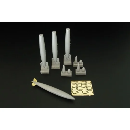 US 300gal Fuel tanks, 1/72 - Brengun BRL72161