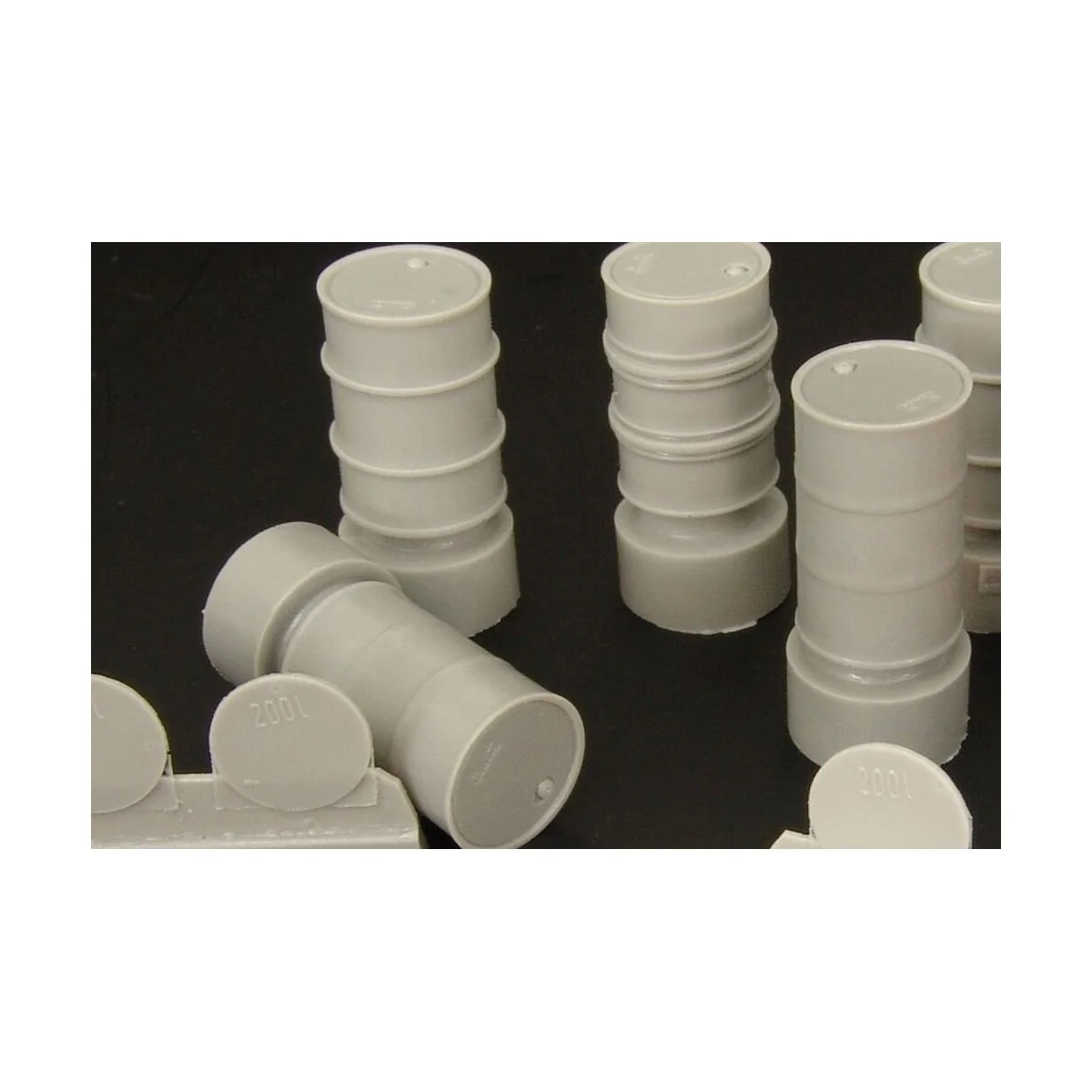 Fuel drums ( 3 types), 1/48 - Brengun BRL48020