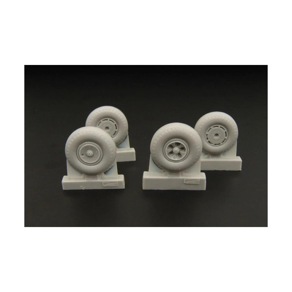 Wheels for F Barracuda Mk II (two types), 1/48 - Brengun BRL48041