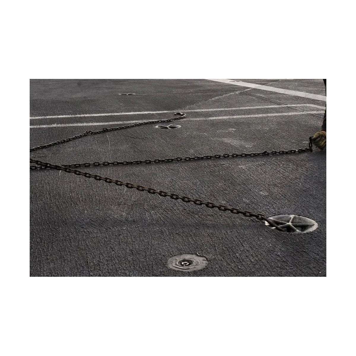 Tie down points (star type) US aircraft carrier - Brengun BRL48072