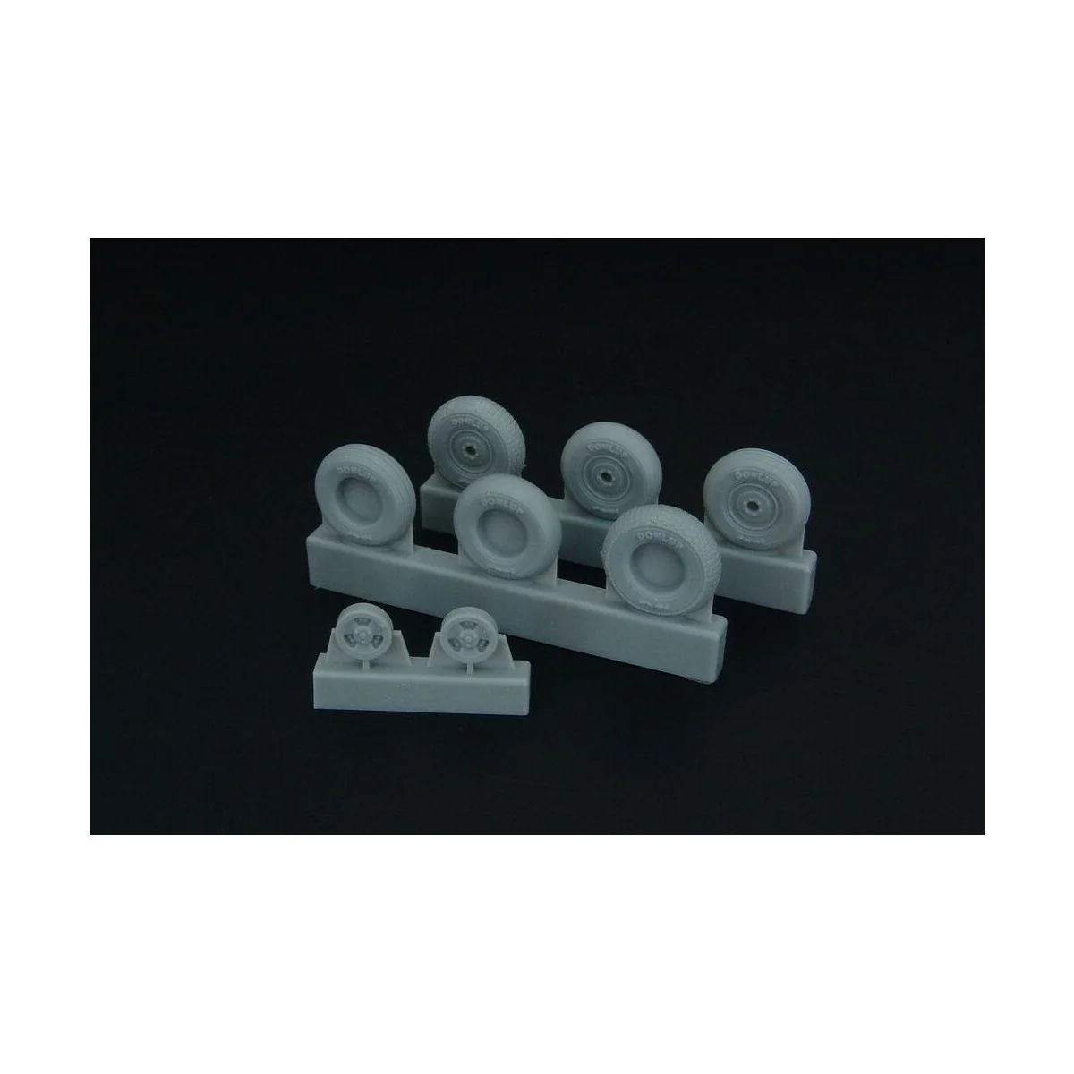 Spitfire 3 spoke wheels set (3 types of tires) - Brengun BRL48096