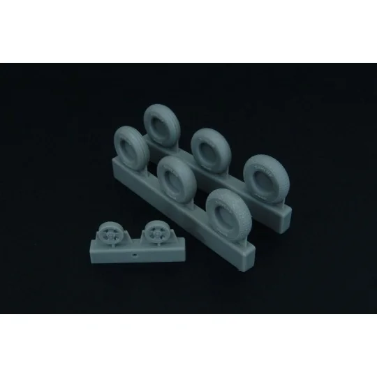 Spitfire 4 spoke wheels set (3 types of tires) - Brengun BRL48097