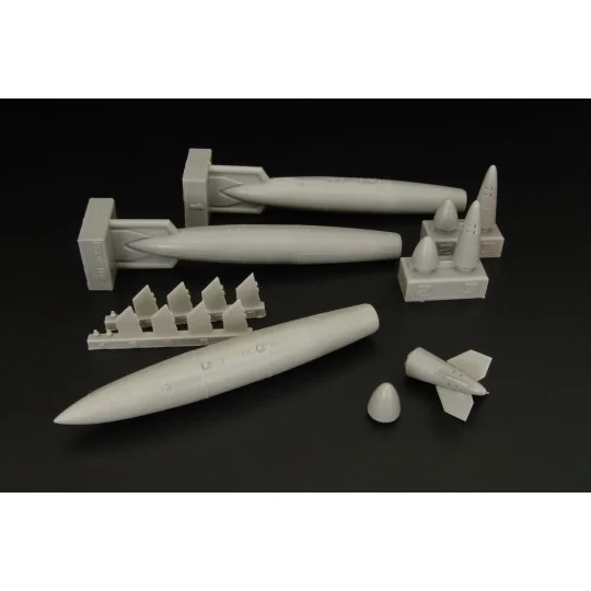 US 300gal Fuel tanks, 1/48 - Brengun BRL48105 US 300gal Fuel tanks, 1/48 - Brengun BRL48105