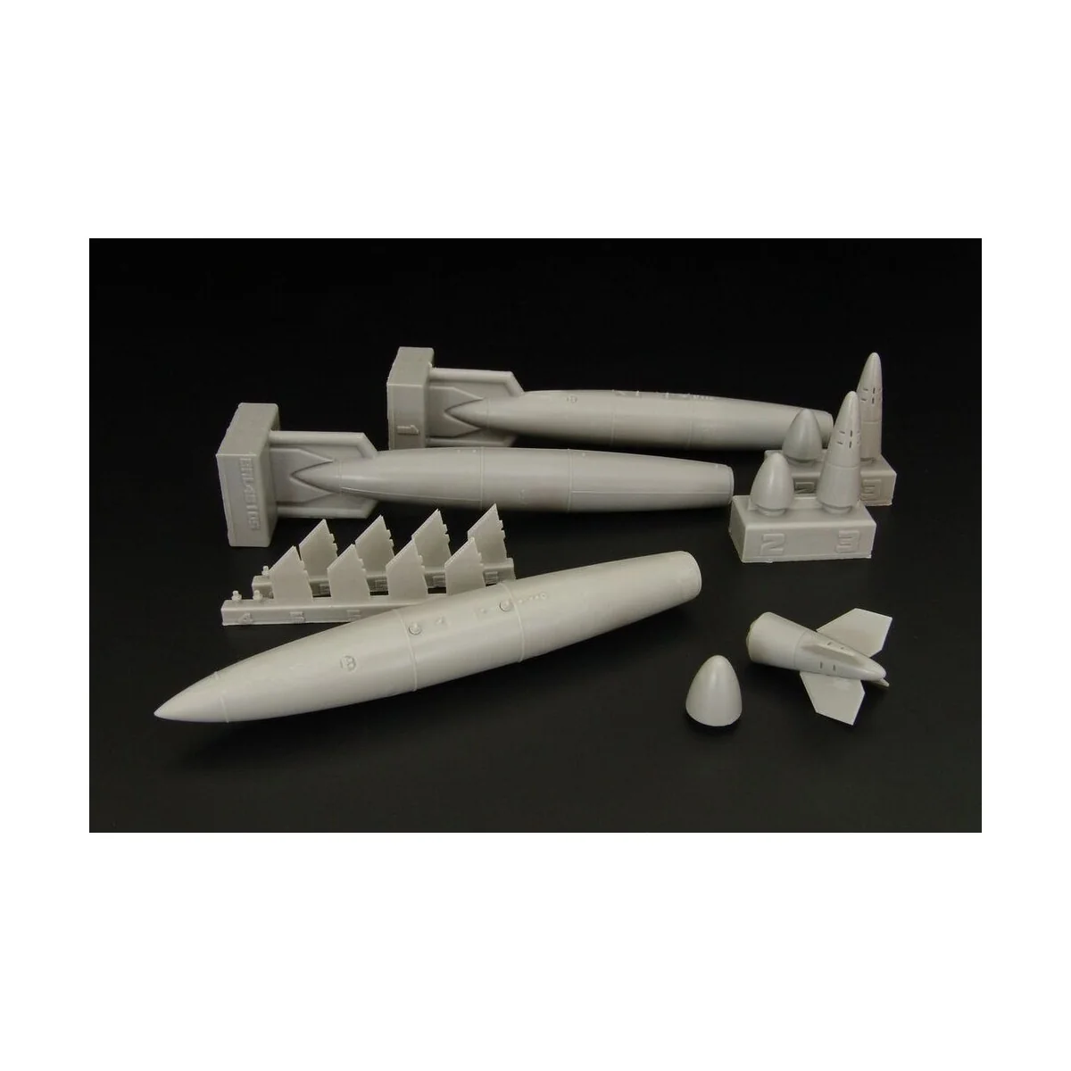 US 300gal Fuel tanks, 1/48 - Brengun BRL48105 US 300gal Fuel tanks, 1/48 - Brengun BRL48105