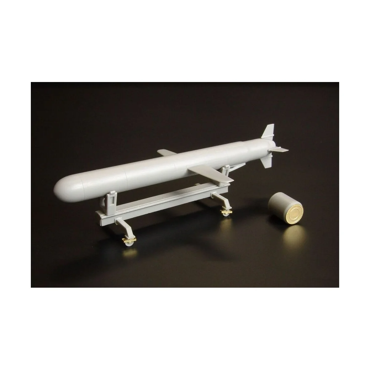 AGM-109 TOMAHAWK, 1/48 - Brengun BRS48003