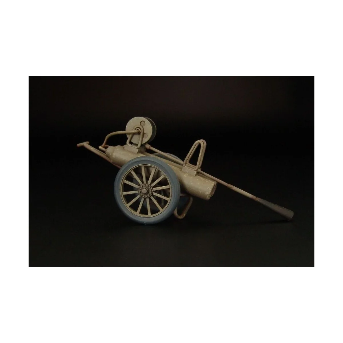 Japanese airfield fire-extinguisher, 1/48 - Brengun BRS48007