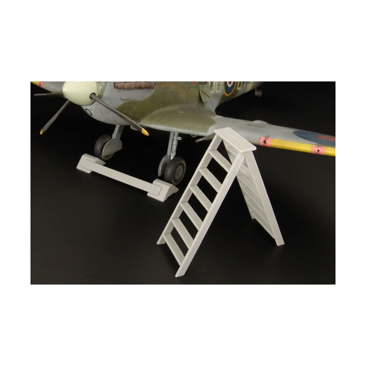 British wheel chock - ladder, 1/32 - Brengun BRL32009