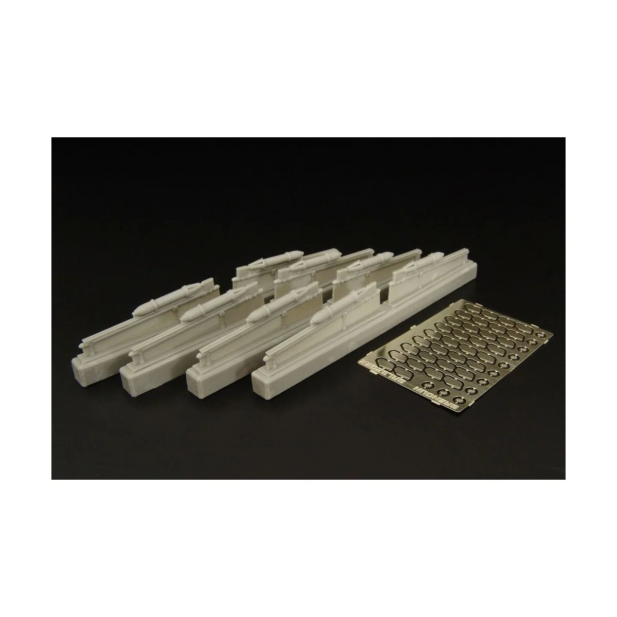 Soviet rockets RS82 - Brengun BRL32022