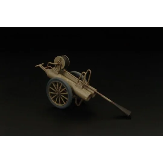 Japanese airfield fire extinguisher, 1/32 - Brengun BRL32026 Japanese airfield fire extinguisher, 1/32 - Brengun BRL32026