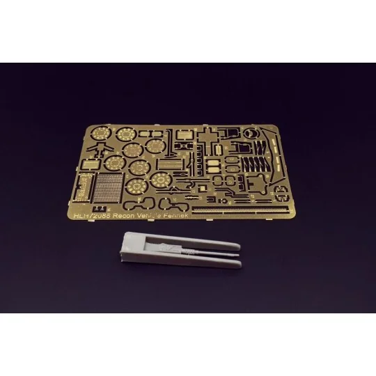 Fennek (Revell kit) - Hauler HLH72086