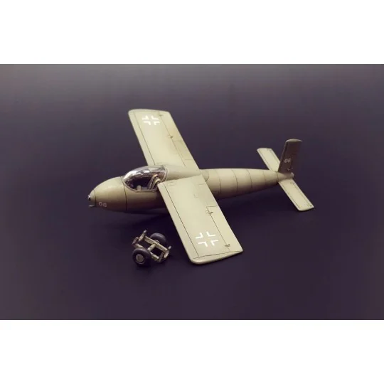 Me P1103 rocket fighter, 1/72 - Brengun BRP72036