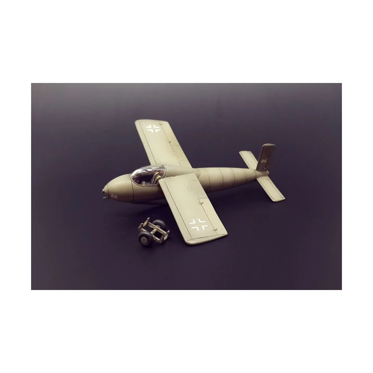 Me P1103 rocket fighter, 1/72 - Brengun BRP72036