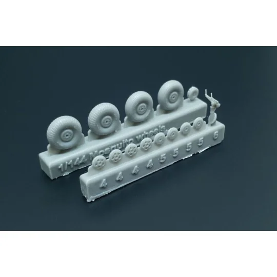 Mosquito wheels, 1/144 - Brengun BRL144153