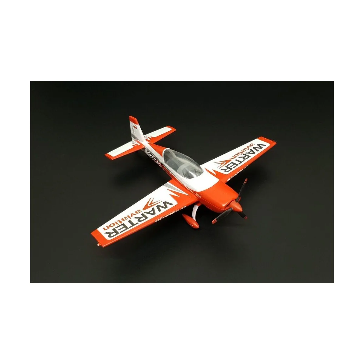 Extra EA-300L-330LC - Brengun BRP72040