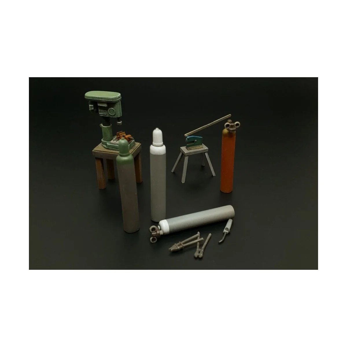 Bench drill-lever shears-oxy acetylene bottles, 1/35 - Hauler HLU35117