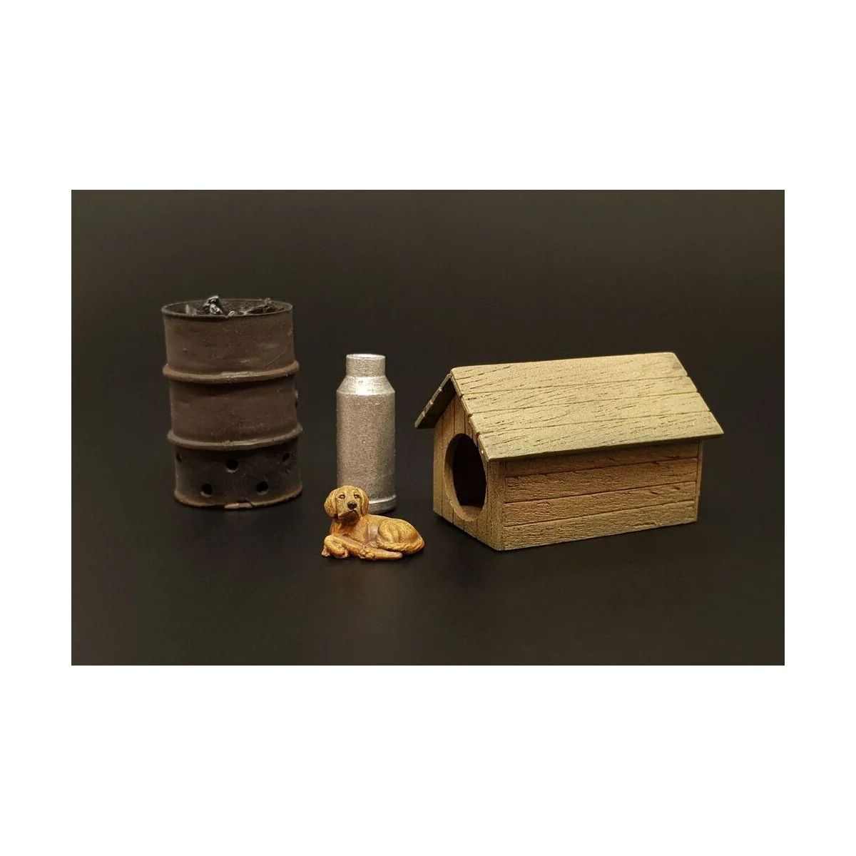 Dog house with dog, 1/35 - Hauler HLU35118