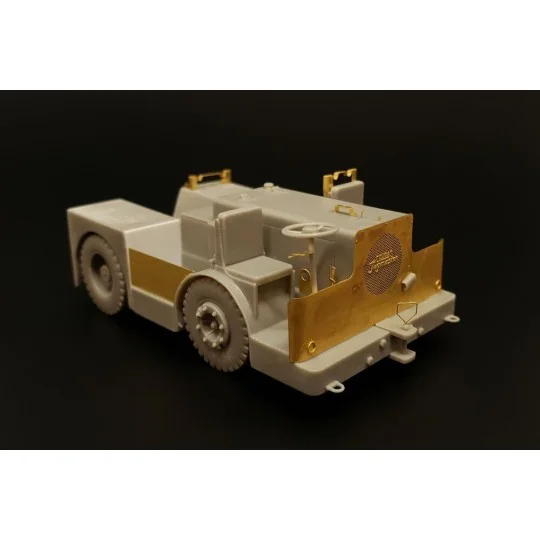 UK Tugmaster tractor, 1/48 - Brengun BRS48013