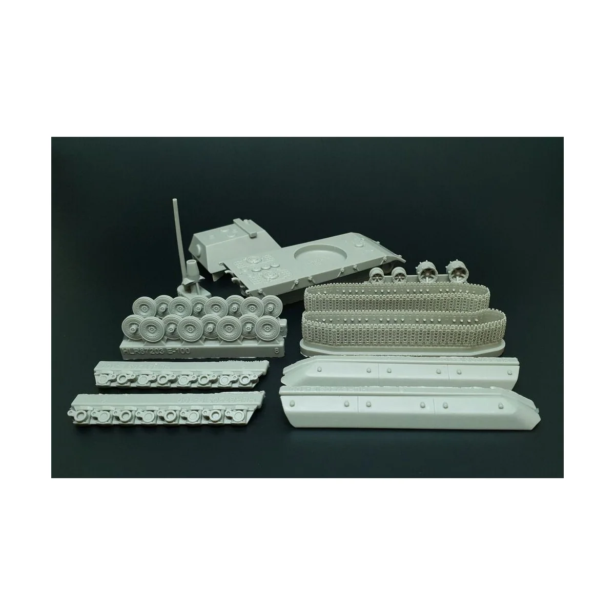 E-100 with KRUPP TURRET, 1/87 - Hauler HLR87203