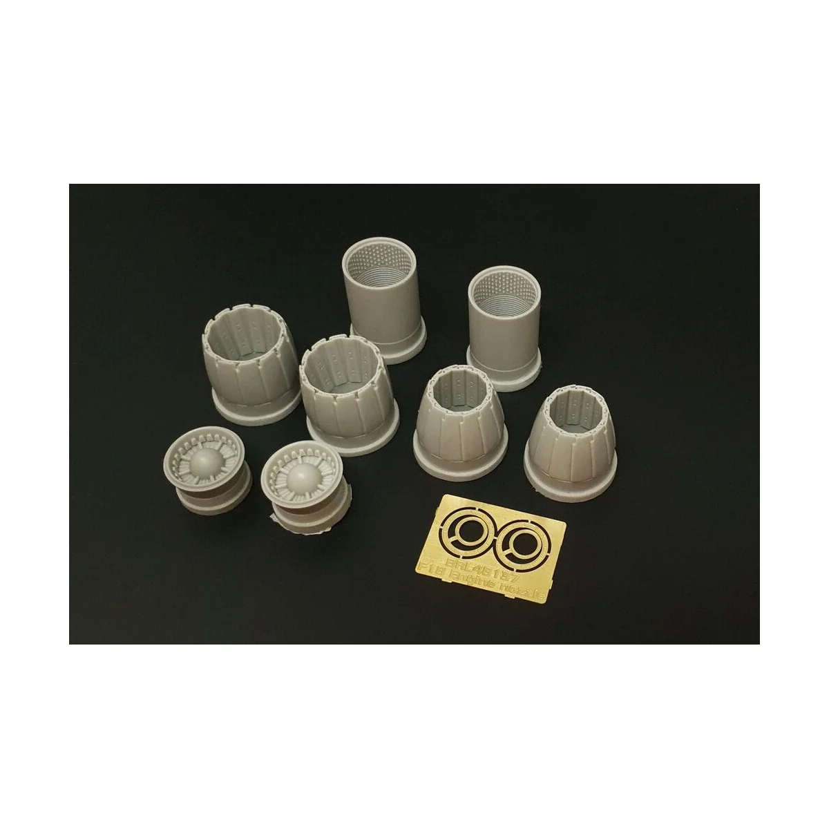 F/A-18 A/B/C/D Hornet GE F404 engine nozzle (Kinetic kit), 1/48 - B... F/A-18 A/B/C/D Hornet GE F404 engine nozzle (Kinetic kit), 1/48 - B...