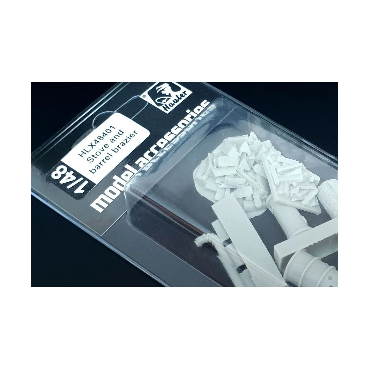 Stove and barrel brazier, 1/48 - Hauler HLX48401