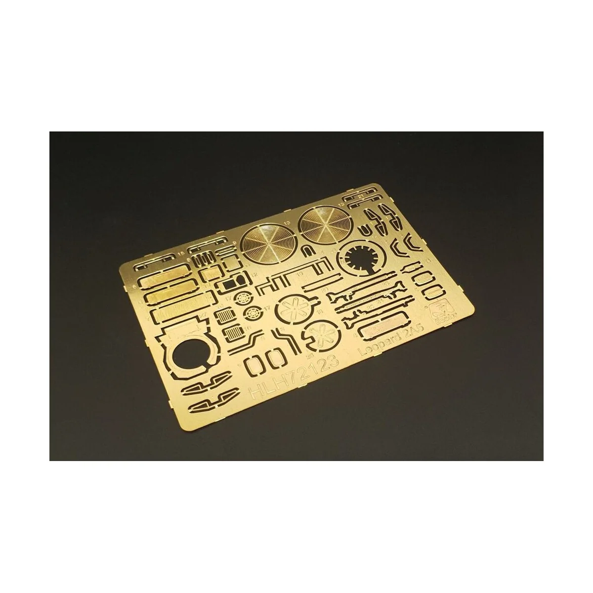 Leopard 2A5 (Revell kit) - Hauler HLH72123