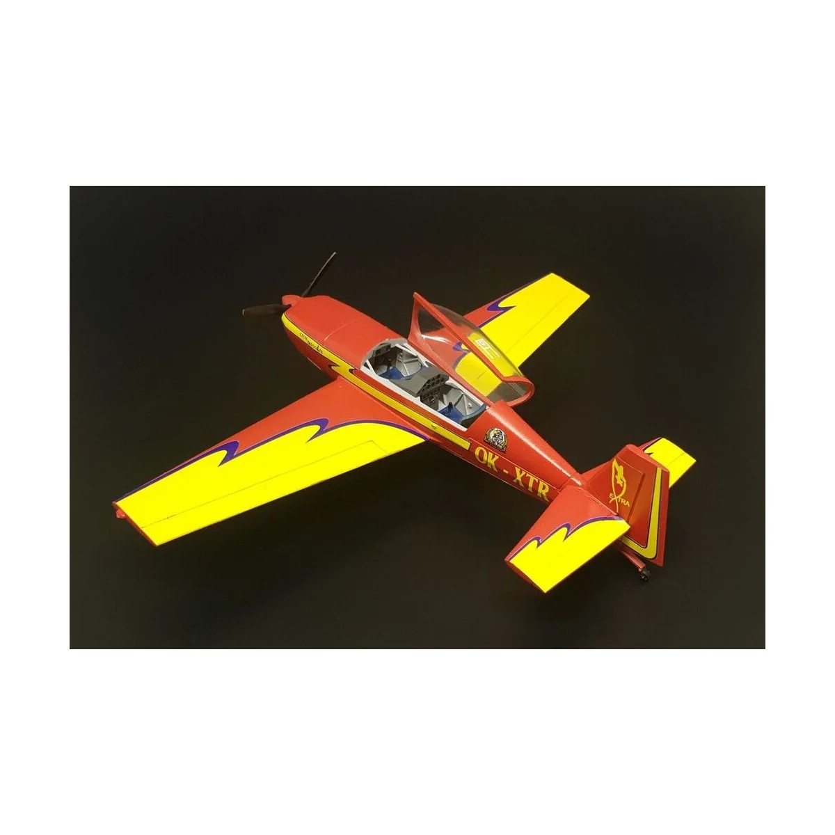 EXTRA EA300L 3 blade propeller, 1/48 - Brengun BRP48007