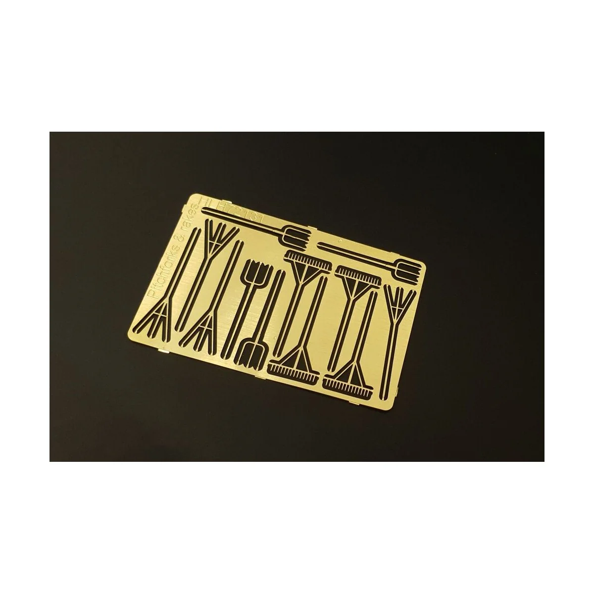 Pitchforks and rakes - Hauler HLH72131