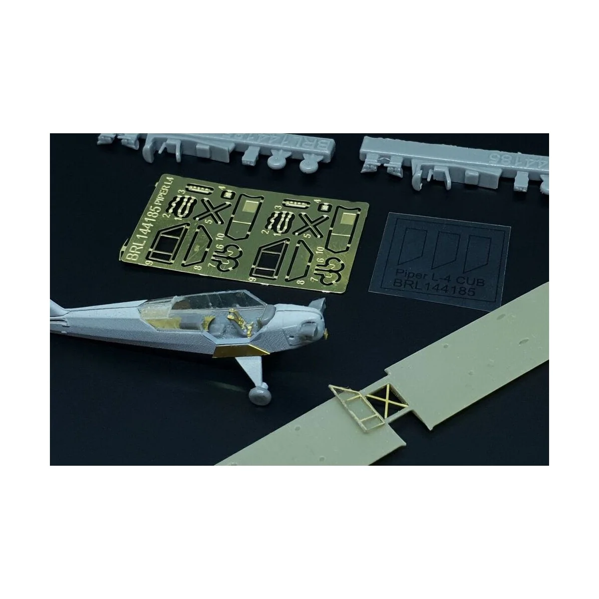 PIPER L4 CUB / GRASSHOOPER (MARK I kit) 2pcs, 1/144 - Brengun BRL14...